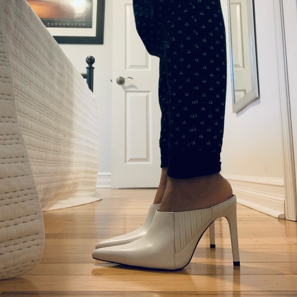 NWOT Zara pointed white heels - Picture 6 of 7